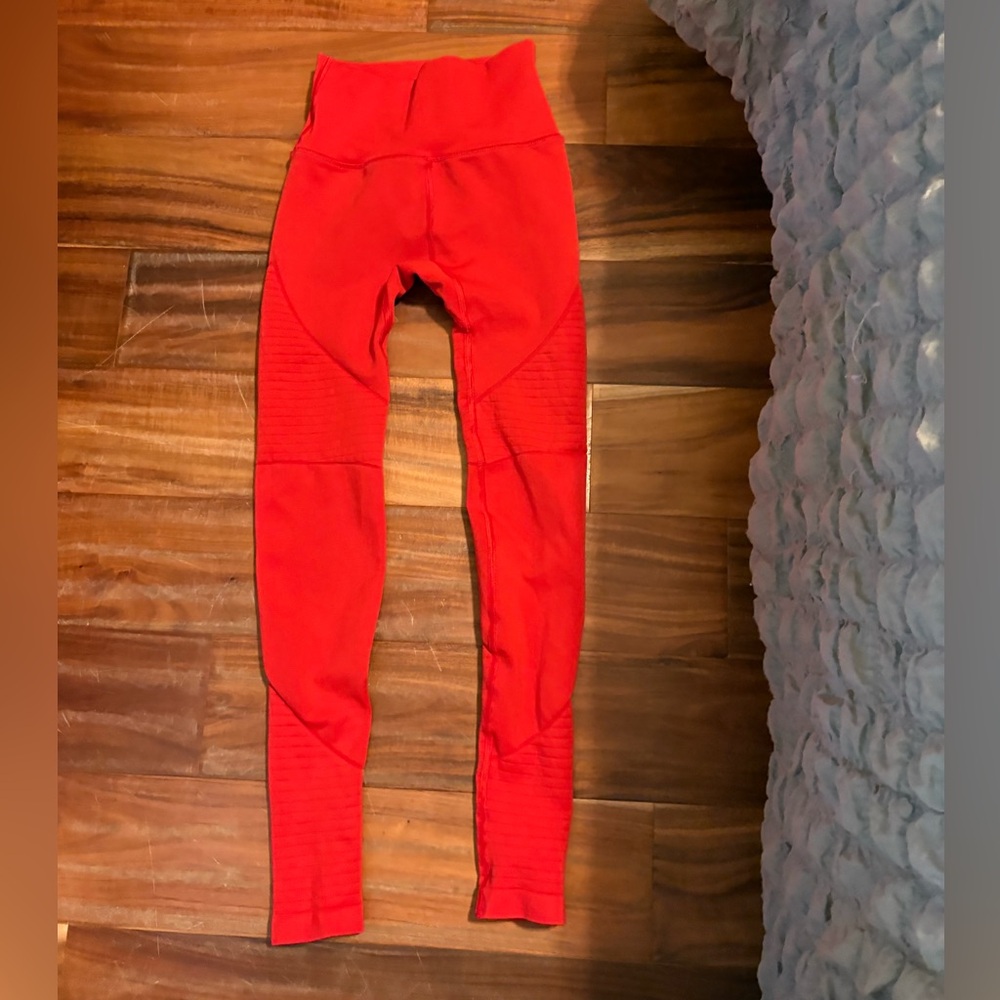 Alphalete High Rise Moto Ribbed Leggings Red XS (0473)